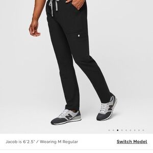 FIGS MENS CARGO SCRUB PANTS